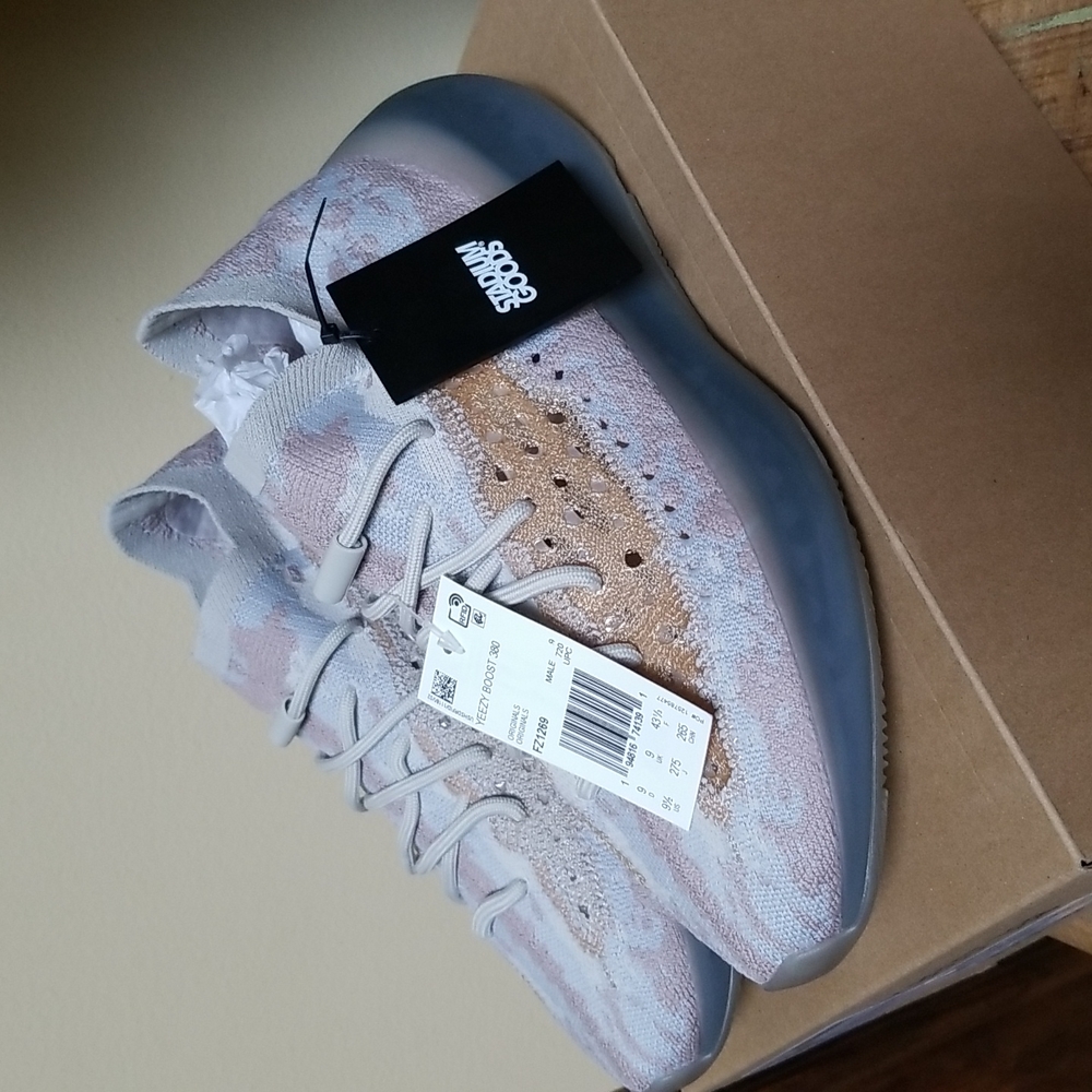 NWT Adidas Yeezy Boost 380 Pepper - SZ 9.5 - Picture 6 of 16